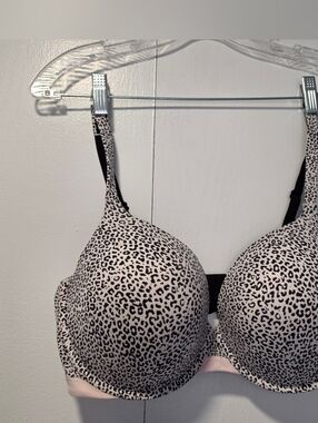 Victoria secret 38DD